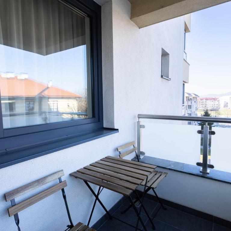 Apartment Alora - One-Bedroom Apartment with Balcony - 5