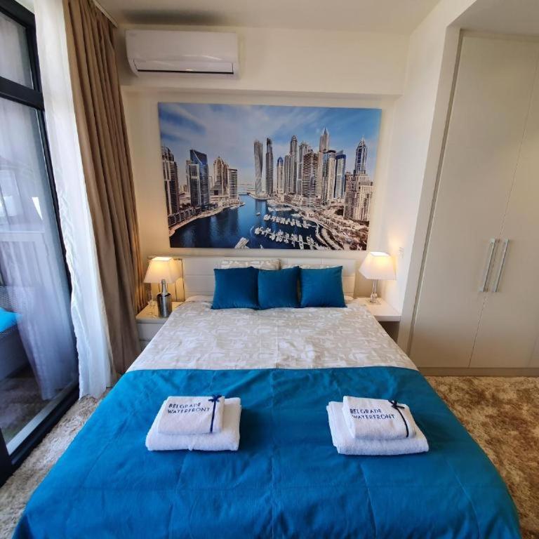 Tivat Deluxe Residence Suite - Apartment with City View - 1