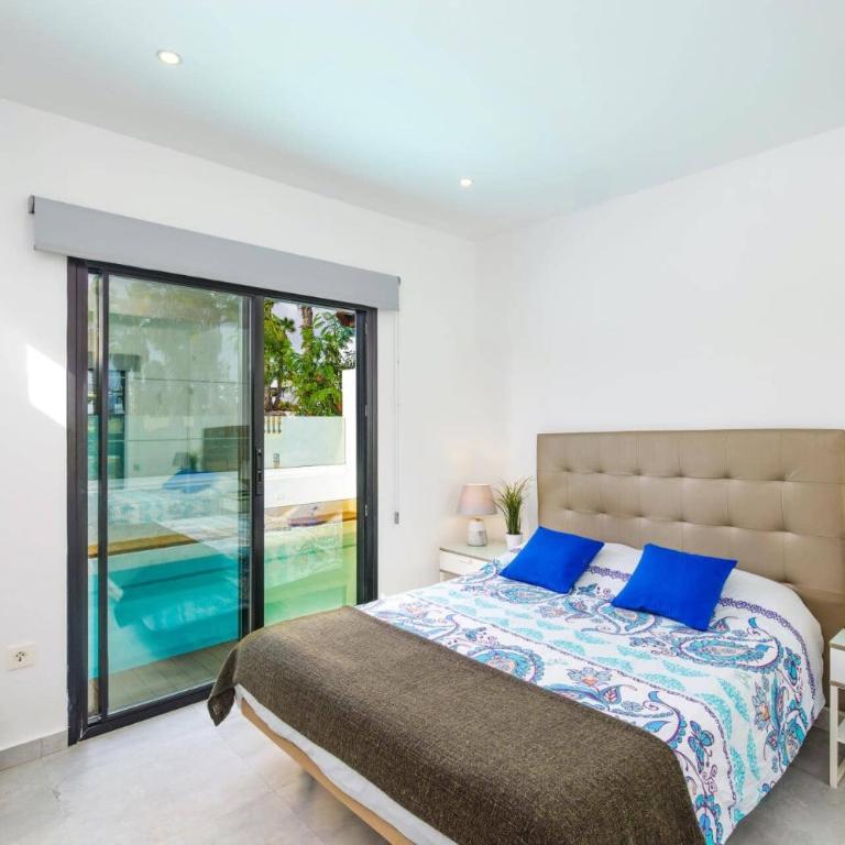 Villa Malva by Villa Plus - Villa - 11