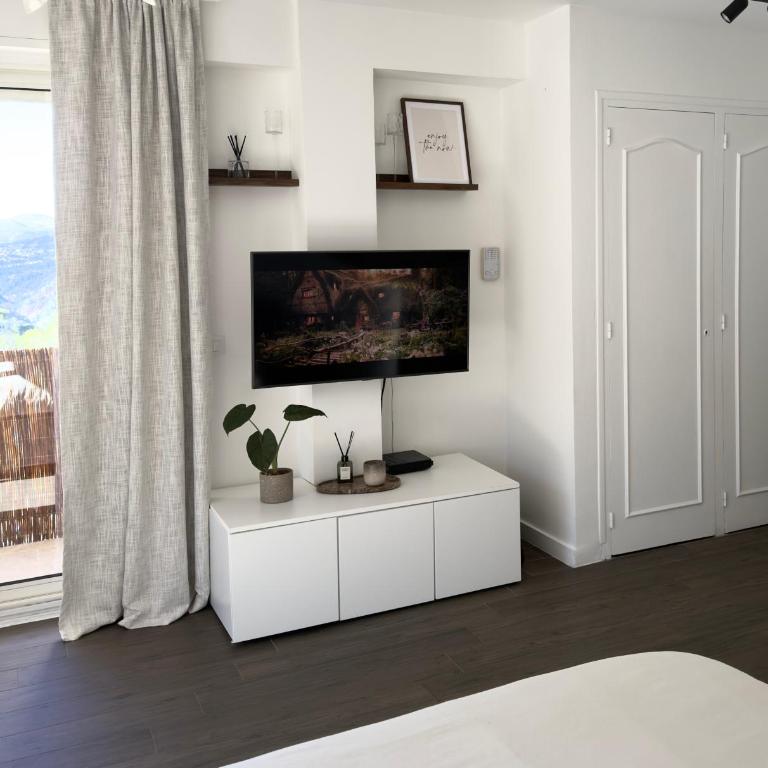 Studio lumineux avec jardin privé et parking - Appartement avec Terrasse - 11