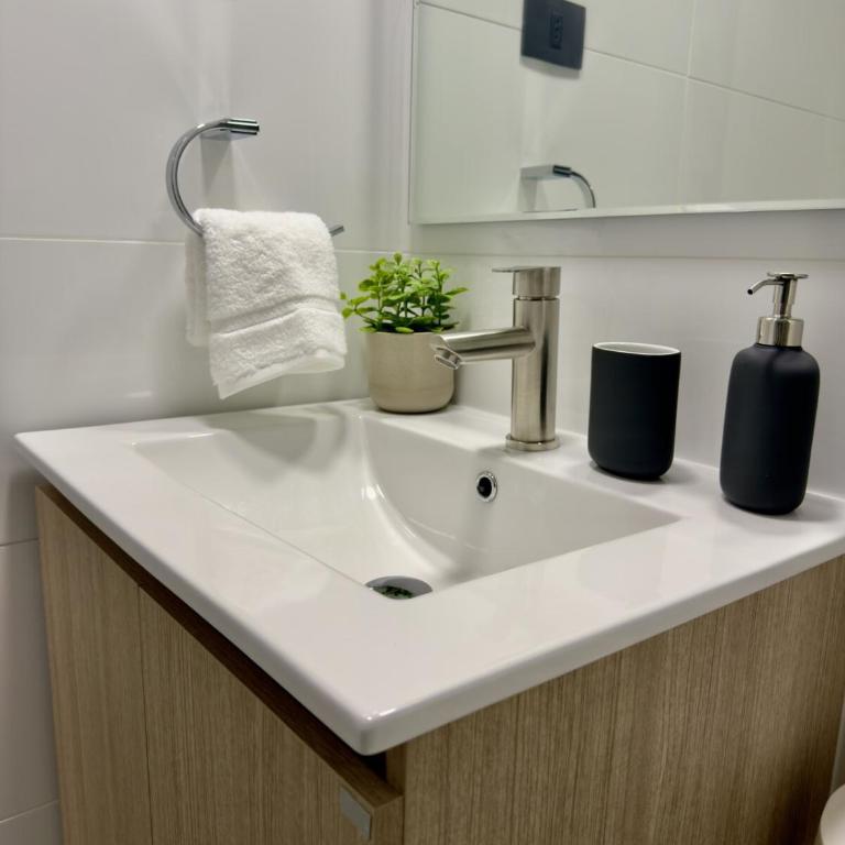 Mejor Ubicacion - Depto Full Equipado - Two-Bedroom Apartment - 11