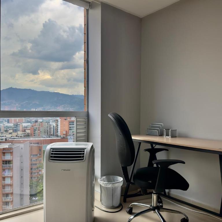 La Frontera Nice Views Loft with AC, El Poblado - One-Bedroom Apartment - 32