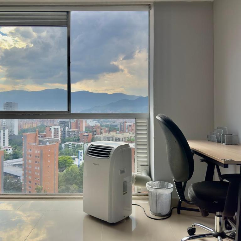 La Frontera Nice Views Loft with AC, El Poblado - One-Bedroom Apartment - 33