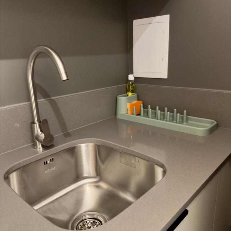Moderno, Céntrico y Conectado - Estudio Ideal - One-Bedroom Apartment - 16