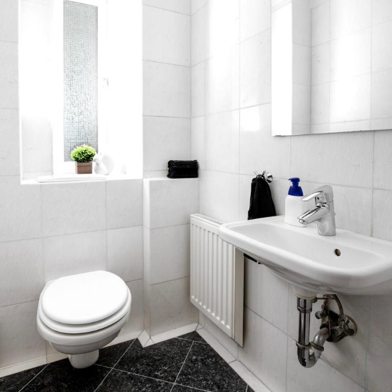 Nahe Olympiapark und Stadtzentrum, Wunderschönes Apartment - Appartamento con 2 Camere da Letto - 6
