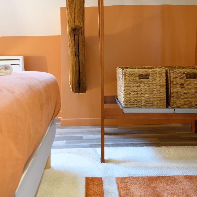 Magnifique loft au pied du tram - Wifi - Bureau - Two-Bedroom Apartment - 32