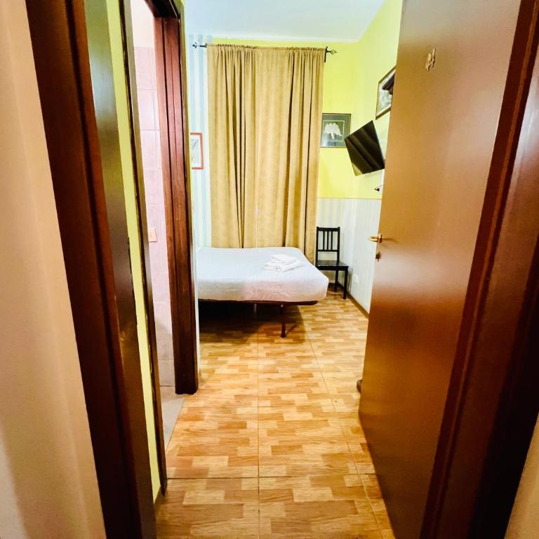 Booking Inn Settembre 95 - Budget Doppelzimmer - 4