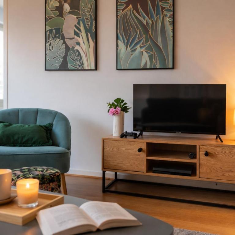 Le 8e Art - appartement 8 personnes, 4 chambres, idéal groupes, parking, wifi - Appartement - 3