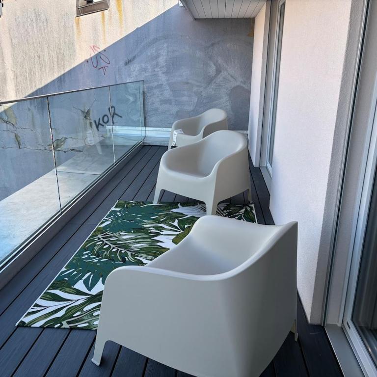 Brand New Apartment on top floor - One-Bedroom Apartment - 15