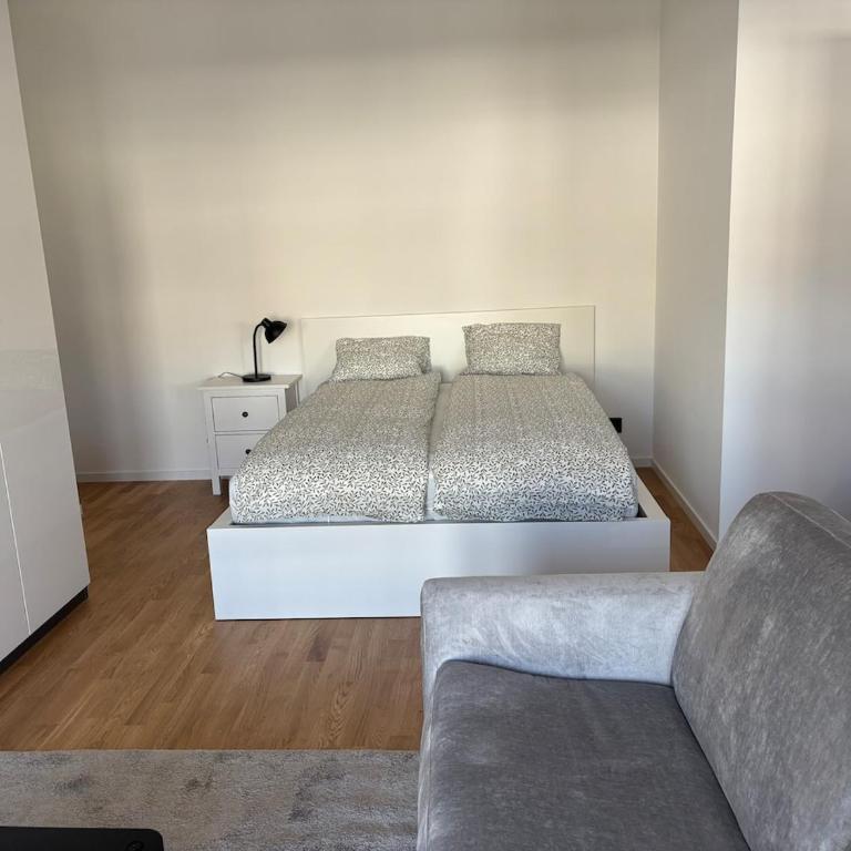 Brand New Apartment on top floor - One-Bedroom Apartment - 22