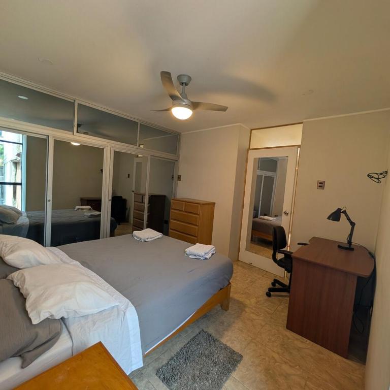 Barranco house with private rooftop jacuzzi & gym - Four-Bedroom House - 19