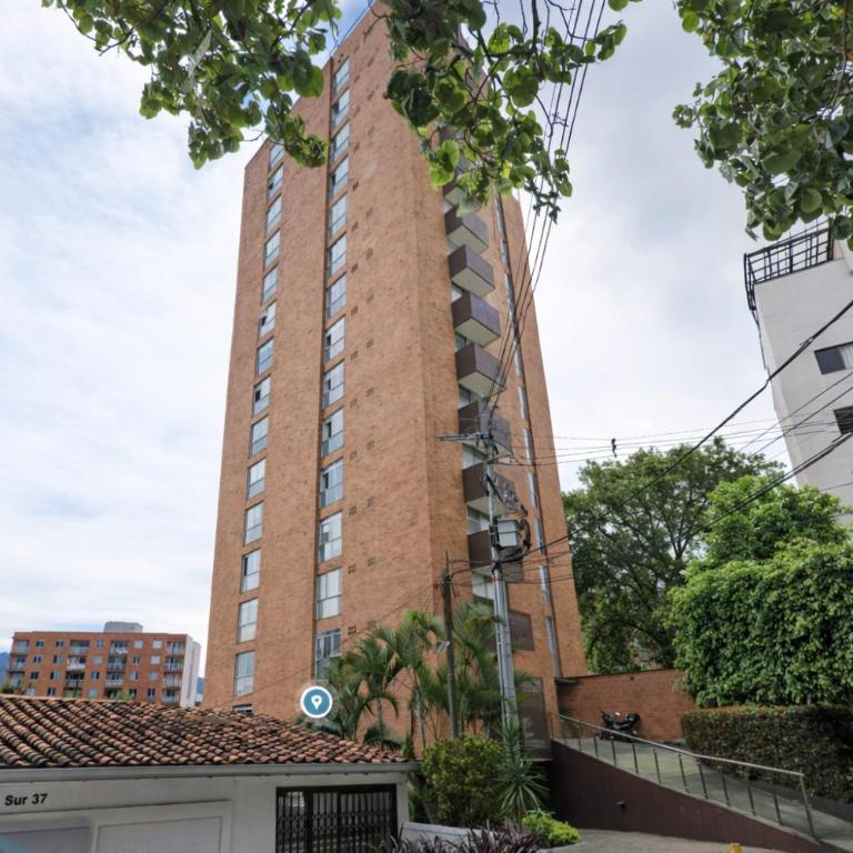 La Frontera Nice Views Loft with AC, El Poblado - One-Bedroom Apartment - 4