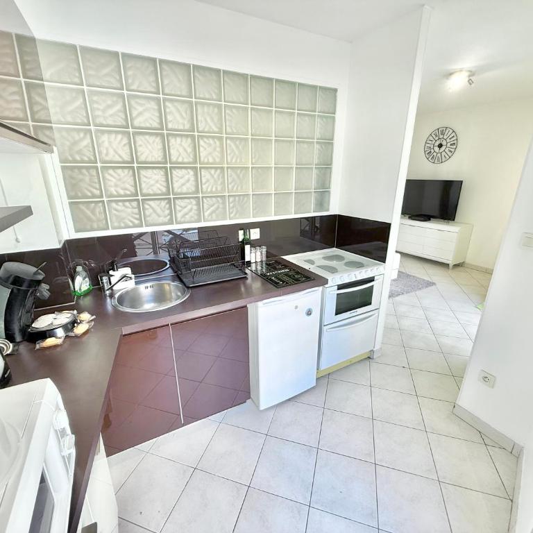 T2 Confort - Parking - Avenue Camille Pujol - Appartement 1 Chambre - 14