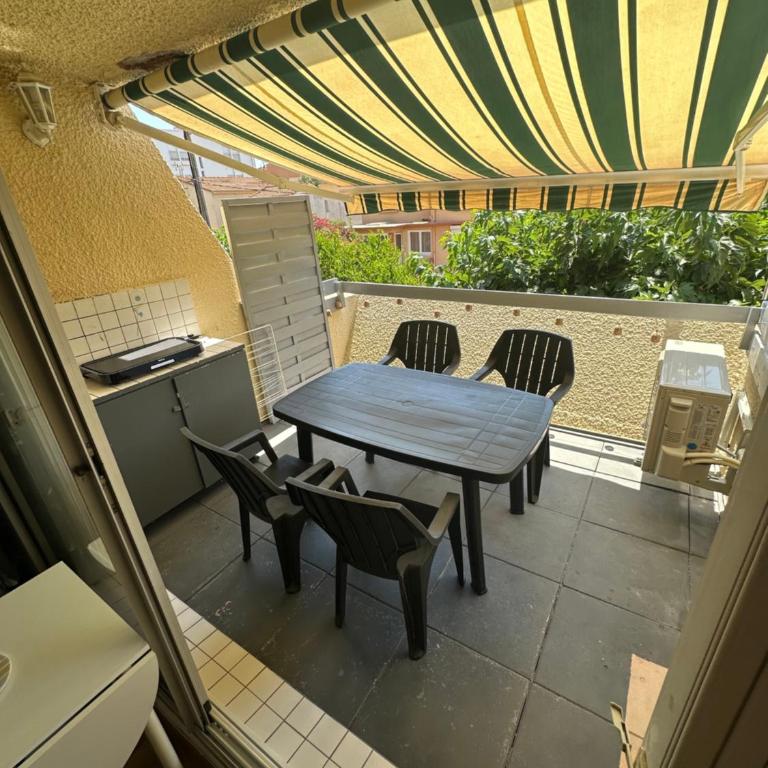 t2 dans résidence 100M de la mer avec 2 terrasses - Apartamento de 1 dormitorio - 8
