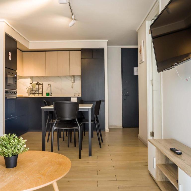 2B2B steps away from Costanera Center - Apartment - 12