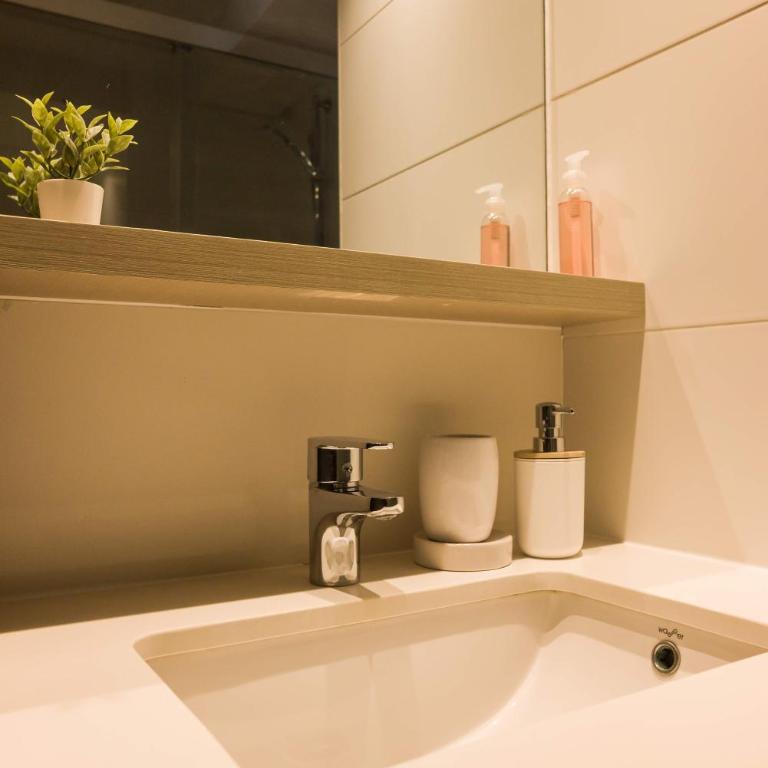 2B2B steps away from Costanera Center - Apartment - 13