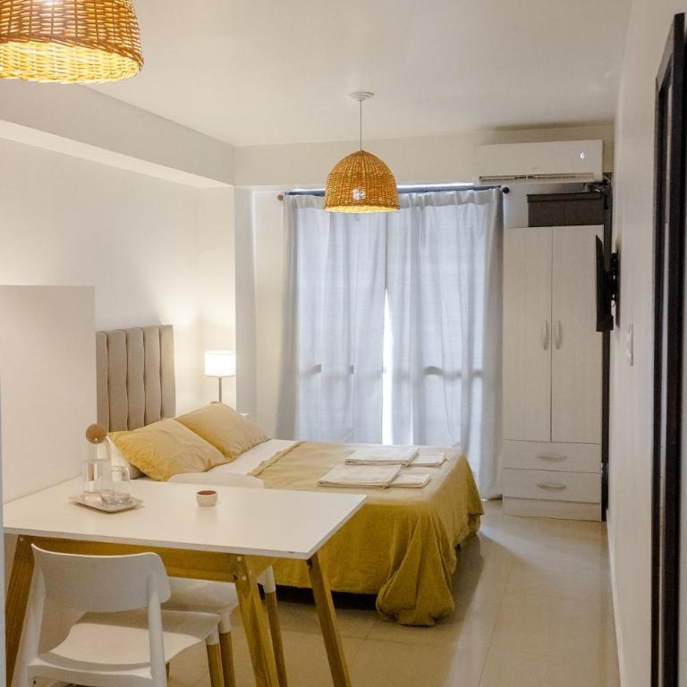 Céntrico, luminoso y confortable - Apartment with Balcony - 1