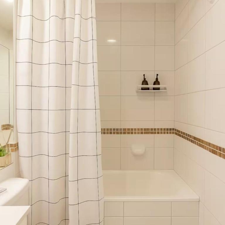 Vanguardia Apartments - Metro Manquehue - Deluxe One-Bedroom Apartment - 2