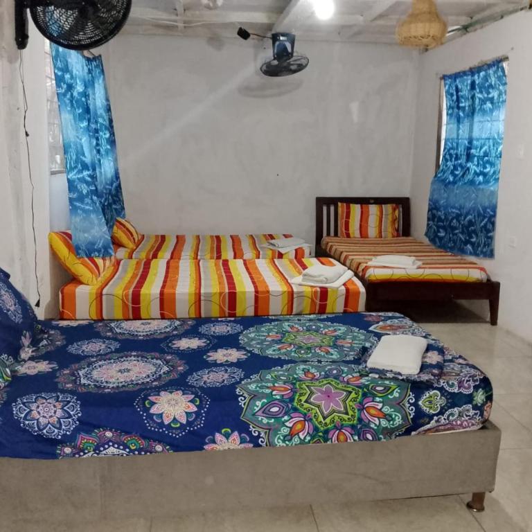 ECOHOTEL LAS FLORES Econativo - Habitación Compartida Mixta de 6 camas - 2
