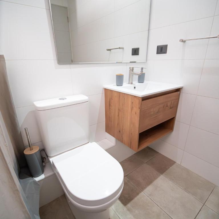 Cerca del Movistar Arena Fantasilandia Republica Club Hípico Metro Centro de Santiago - Two-Bedroom Apartment with Balcony - 24