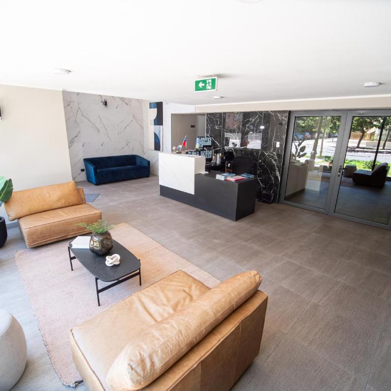 Cerca del Movistar Arena Fantasilandia Republica Club Hípico Metro Centro de Santiago - Two-Bedroom Apartment with Balcony - 62