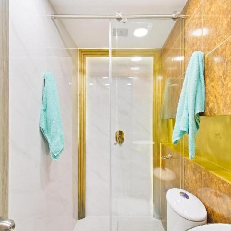 2 bedroom with pool table, 1 block from Lleras park, p8 - Two-Bedroom Apartment - 12