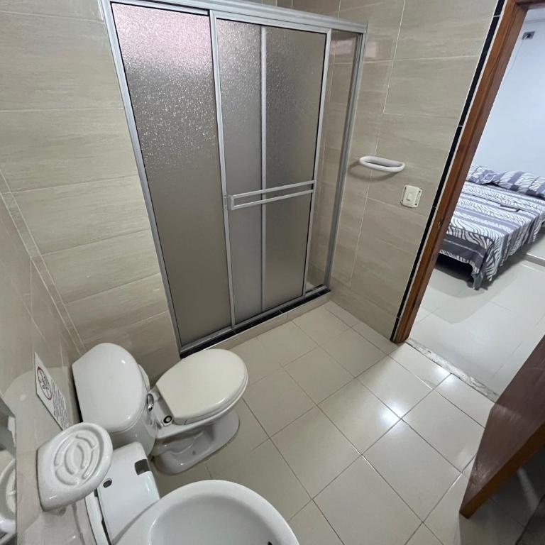 nasly apartamentos - Habitación Doble con baño privado - 5