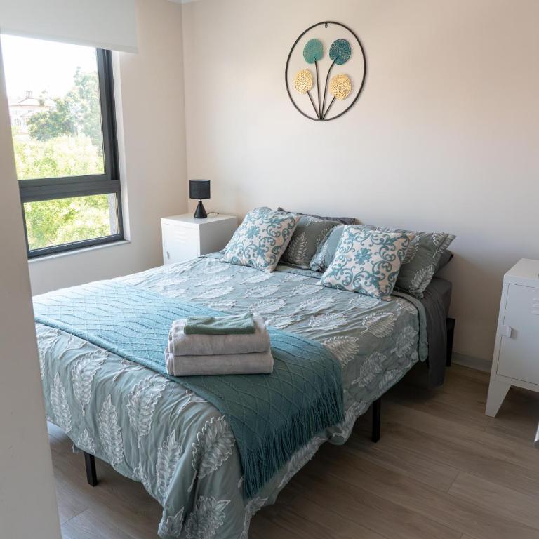 Cerca del Movistar Arena Fantasilandia Republica Club Hípico Metro Centro de Santiago - Two-Bedroom Apartment with Balcony - 71