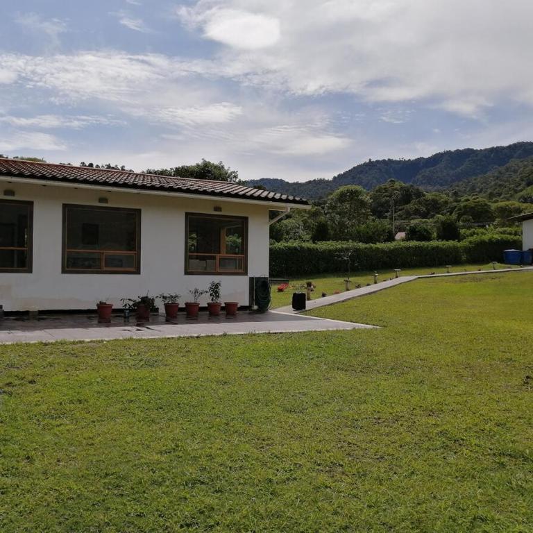 Karlsson Fernandez House - Two-Bedroom House - 11