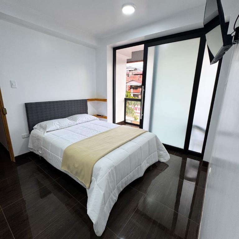 Amaia Lodge Oxapampa - Double Room with Balcony - 2