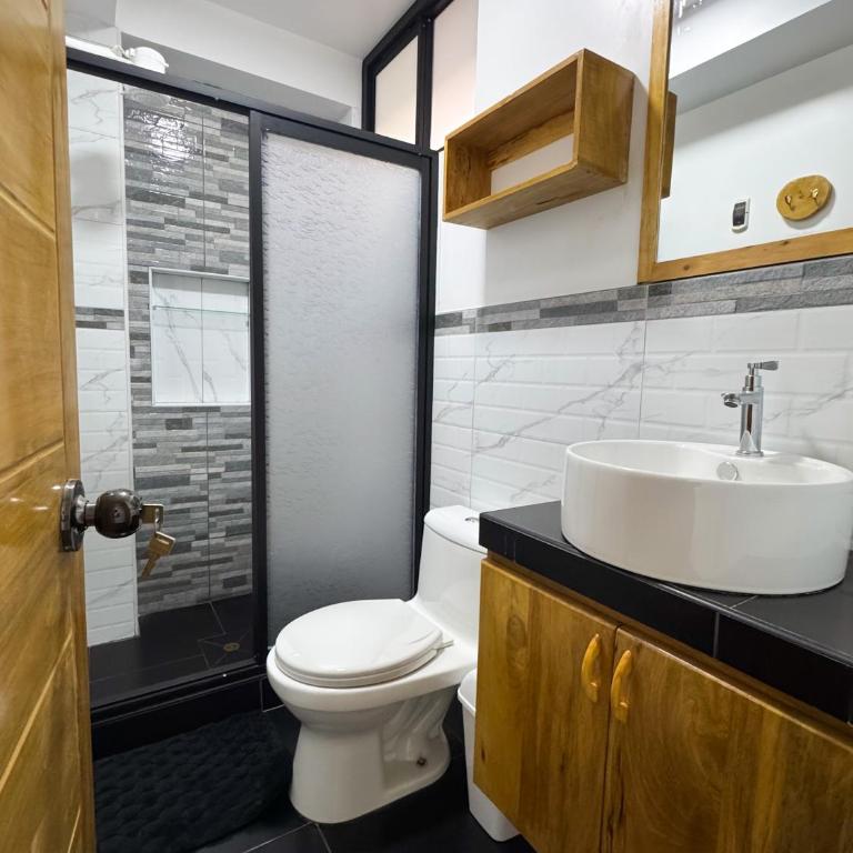 Amaia Lodge Oxapampa - Double Room with Balcony - 1