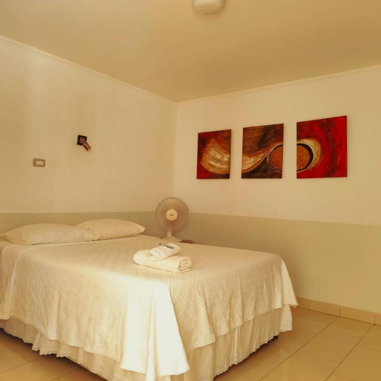 Hotel Marluz - Double Room with Private Bathroom - 1
