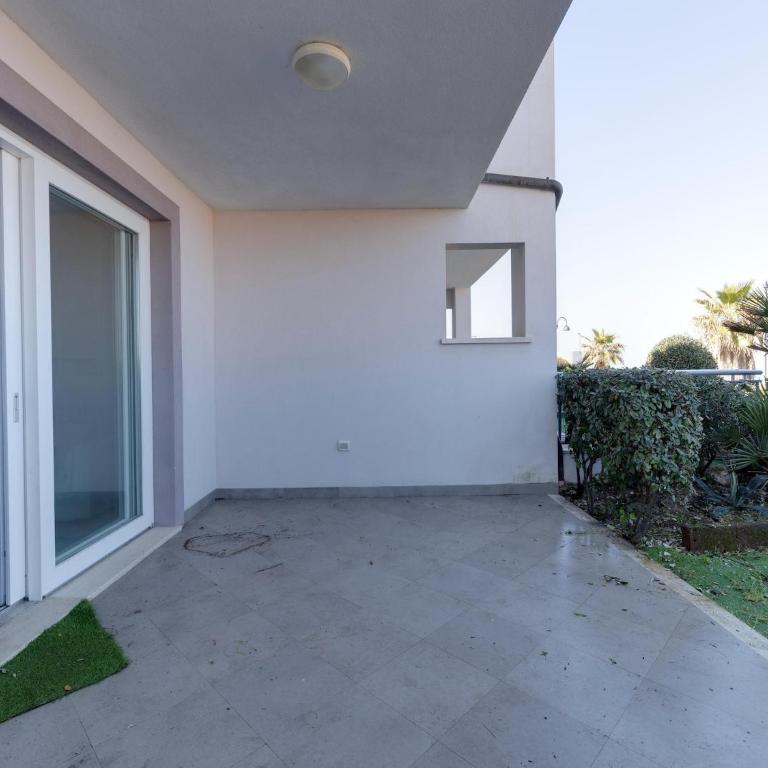 Sea view with air conditioning and garden - Appartamento con 2 Camere da Letto - 3