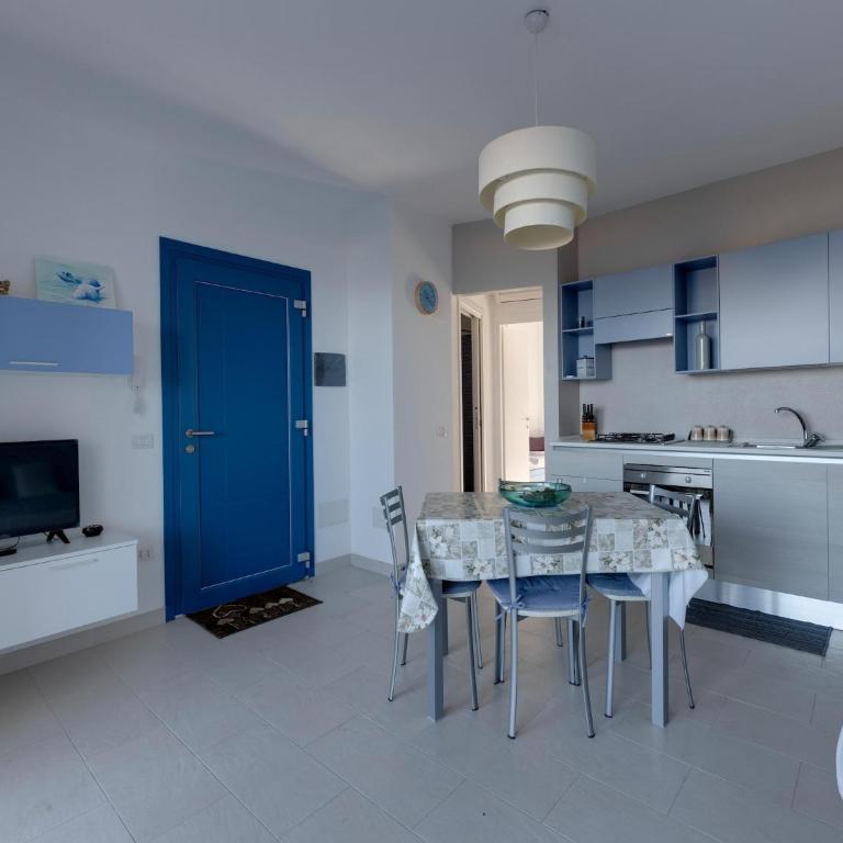 Sea view with air conditioning and garden - Appartamento con 2 Camere da Letto - 12