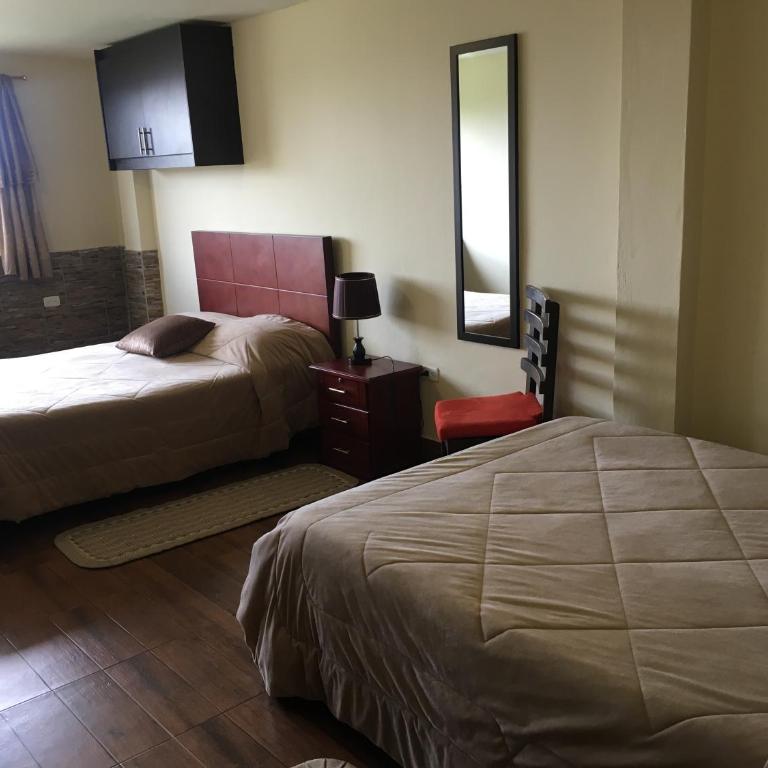 Hostal Casa San Fernando Tumbaco - Twin Room with Private Bathroom - 4