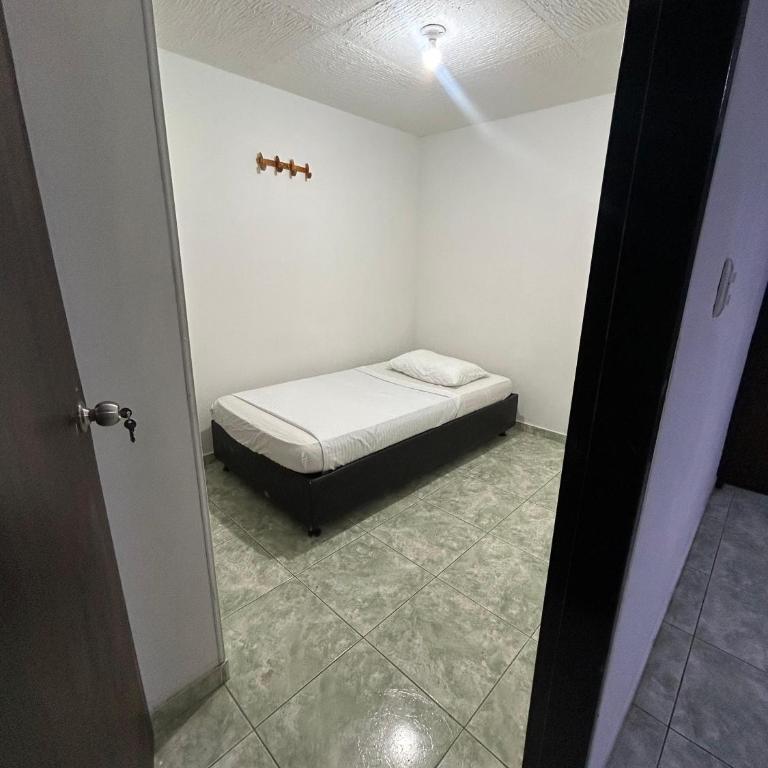 Habitación privada con Baño Compartido en Santa Marta - Single Room - 1