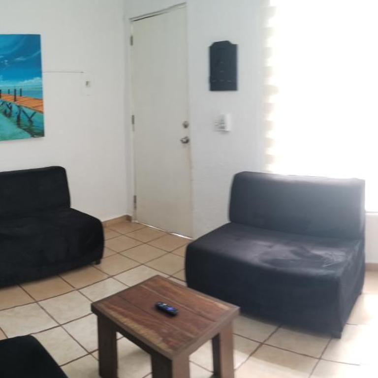 Casa Héroes - One-Bedroom House - 12