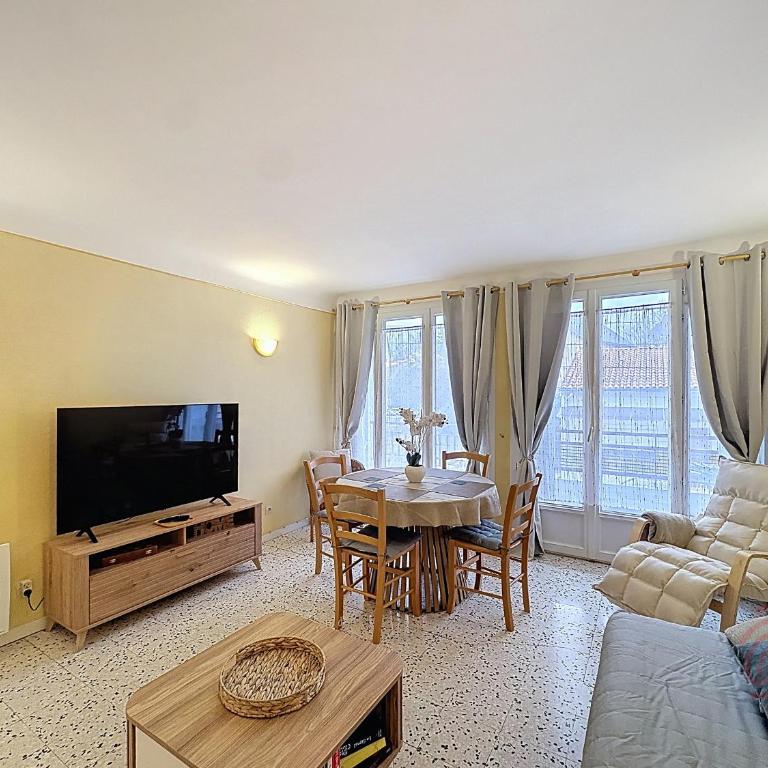 Appartement F2 avec Wifi, ascenseur près des Thermes - FR-1-451-139 - Appartement 1 Chambre - 3