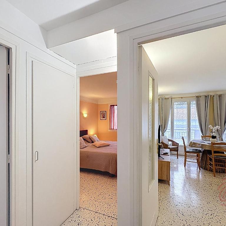 Appartement F2 avec Wifi, ascenseur près des Thermes - FR-1-451-139 - Appartement 1 Chambre - 15