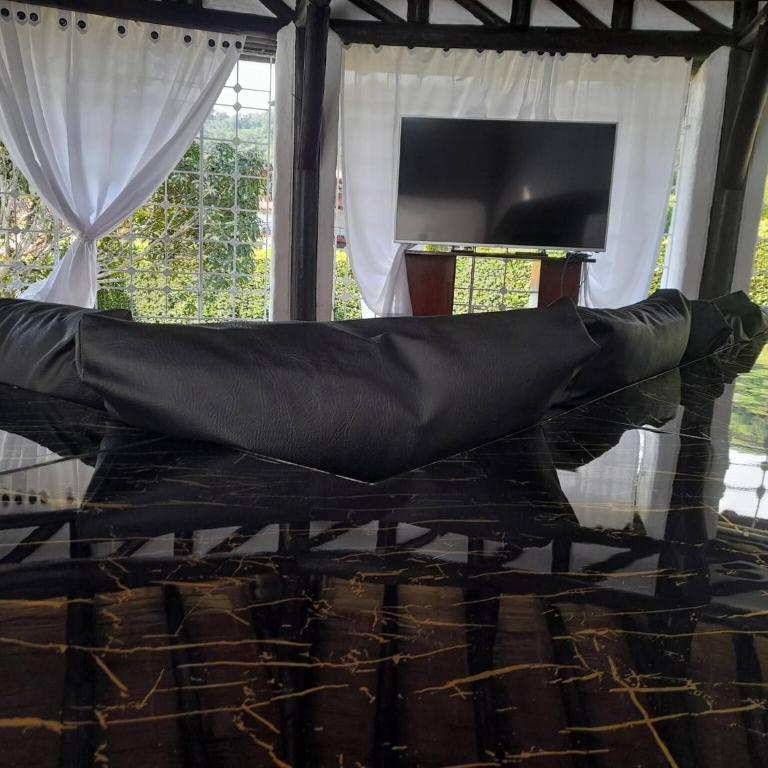 Discover the colonial jewel in Villeta-Cundinamarc - Casa - 13