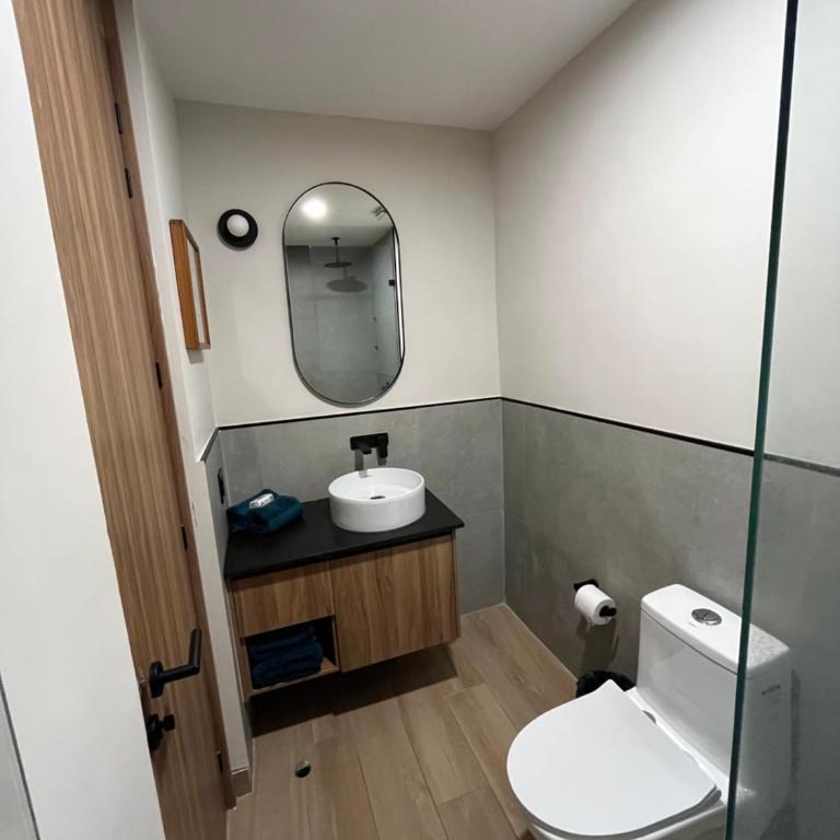 Bonito alojamiento en Margot a una cuadra de Expo Gdl - World Cup visitors welcome - Two-Bedroom Apartment - 20
