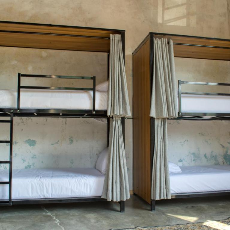 Nomaddicts - Bed in 8-Bed Mixed Dormitory Room - 1