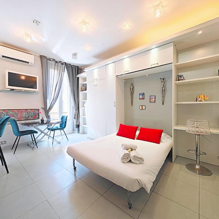 Viva Riviera - 19 rue des Frères Pradignac - Studio avec Balcon - 11