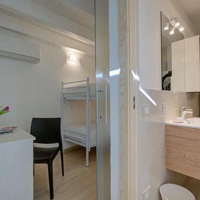 Peschiera Apartments Near The Lake - Appartamento con Vista Lago - 13