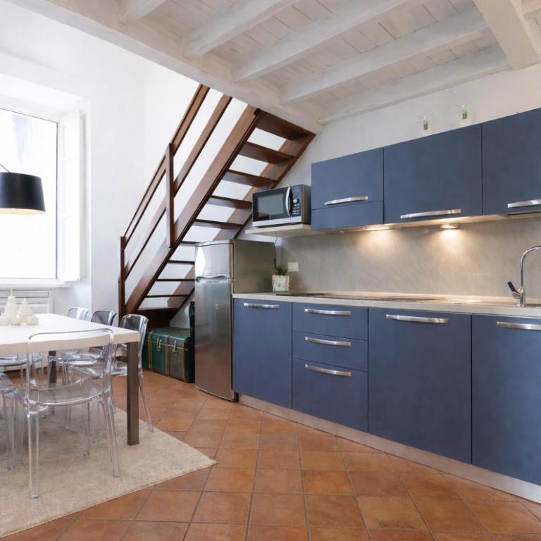 Pantheon Grand Loft, Spacious and Bright for 8 Via dei Cestari - Appartamento con 2 Camere da Letto - 4