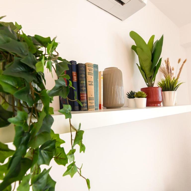 Contemporary Chic with Expansive Sun Patio - Two-Bedroom Apartment - 4