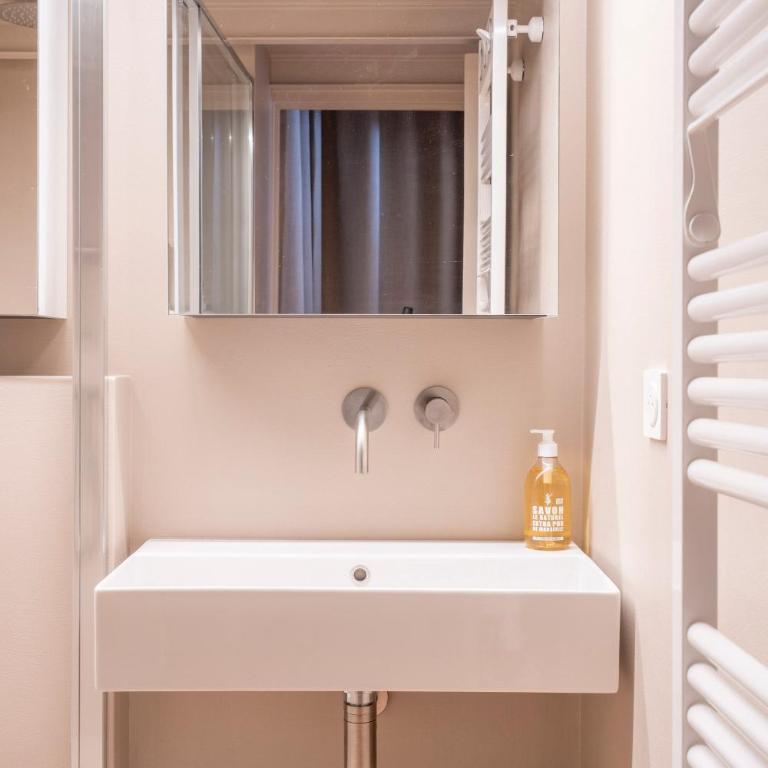 Old Town Studio with Balcony and AC - Beaches and Nightlife - Estudio con balcón - 10