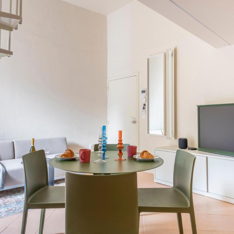 Old Town Studio with Balcony and AC - Beaches and Nightlife - Estudio con balcón - 13