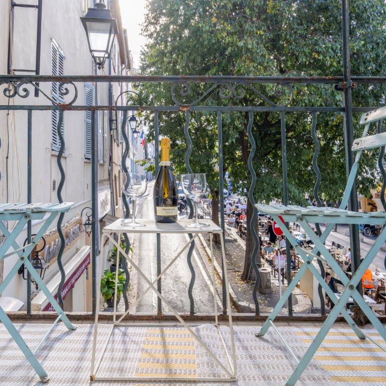 Old Town Studio with Balcony and AC - Beaches and Nightlife - Estudio con balcón - 3