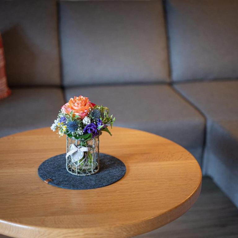 Ferienhof Brutscher - Fischen im Allgäu - Apartment mit 1 Schlafzimmer - 2